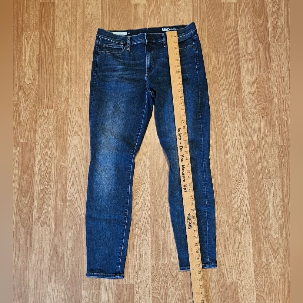 GAP Women's Dark Blue Skinny Jeans Size 32R - Picture 2 of 6